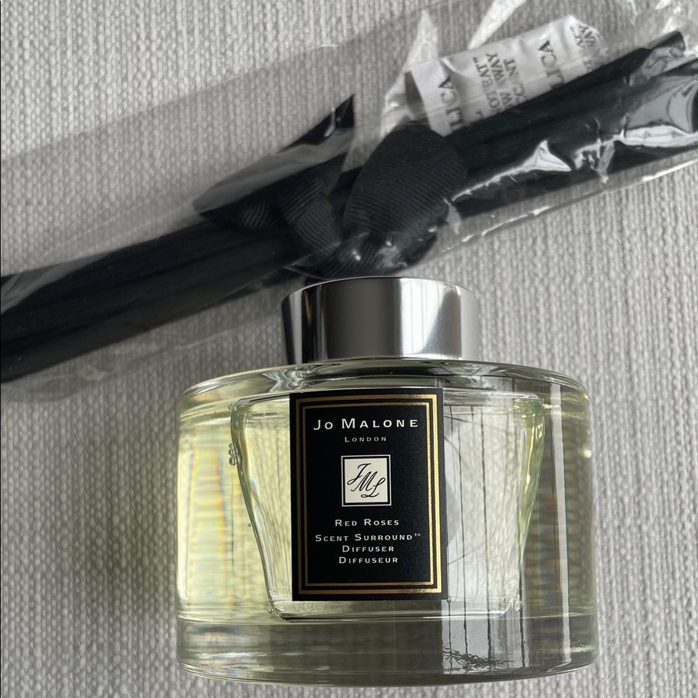 Jo Malone RED ROSES scent surround diffuser